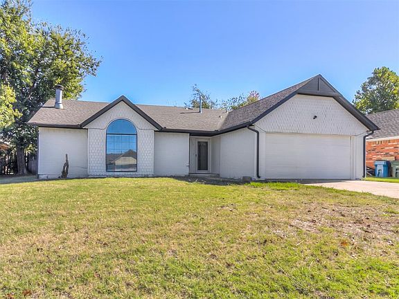 2nd image of 2500 Clover Glen Dr