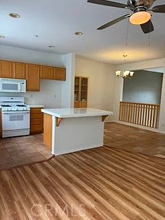 12 Coveside Ct — Photo 6