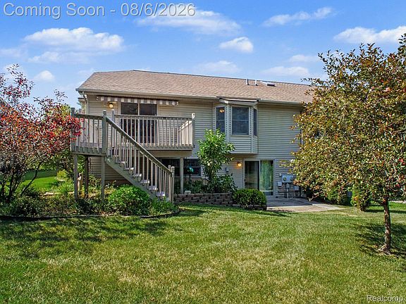 2nd image of 255 Creekwood Cir
