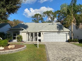 809 Bolivar St, Lady Lake, FL 32159