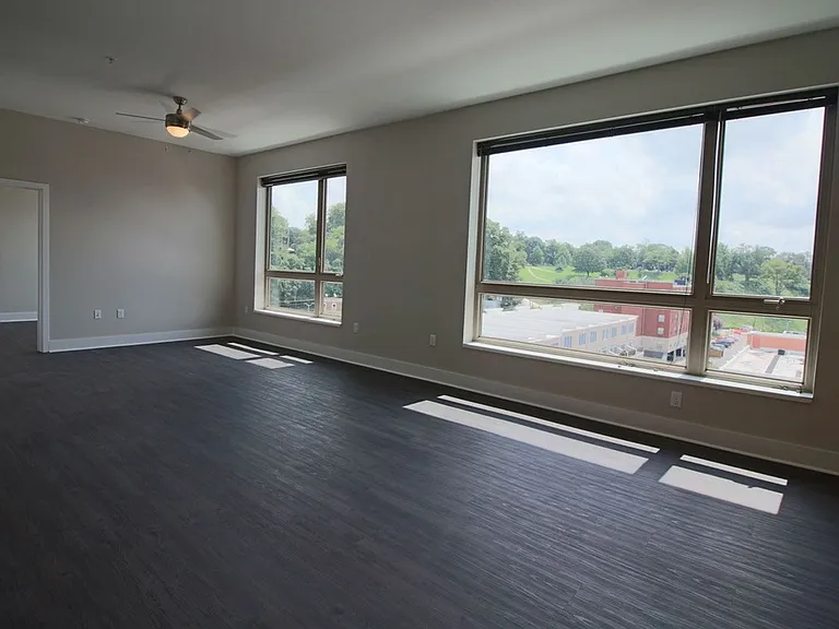 Main2525 — Photo 36