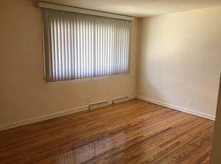 9123 Lamon Ave #C, Skokie, IL 60077