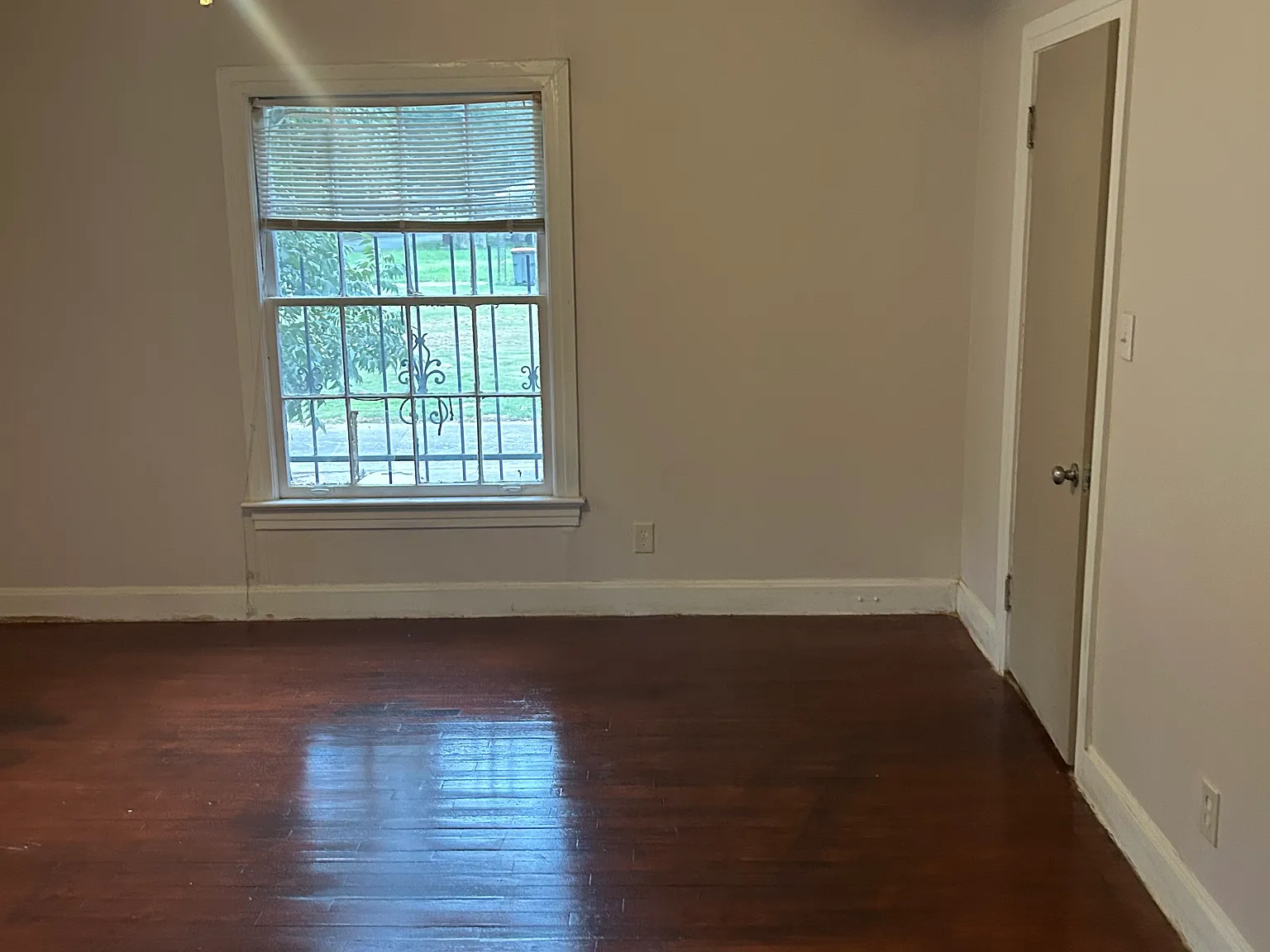 2 bed, 1737 sqft, $1,200 — Photo 4