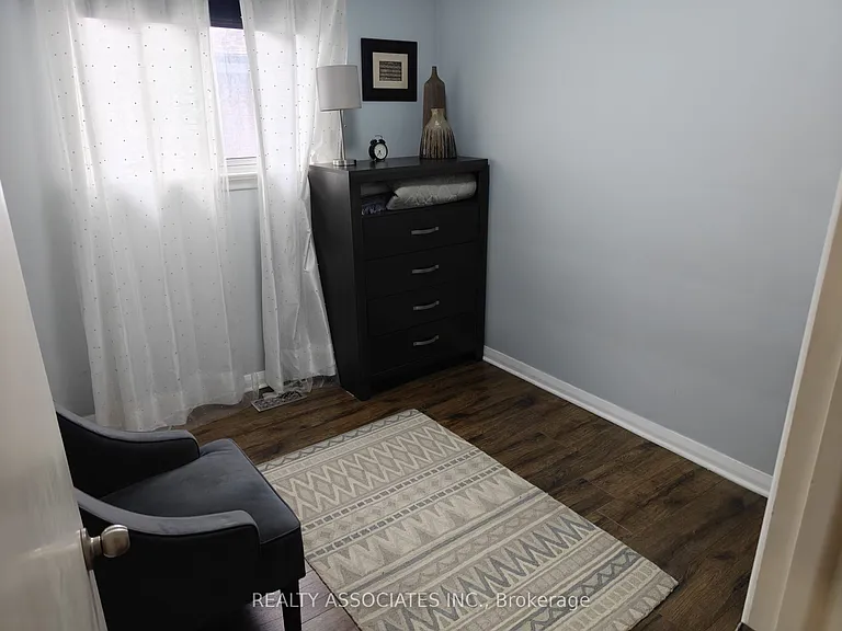 69 Cornerbrook Dr S — Photo 12