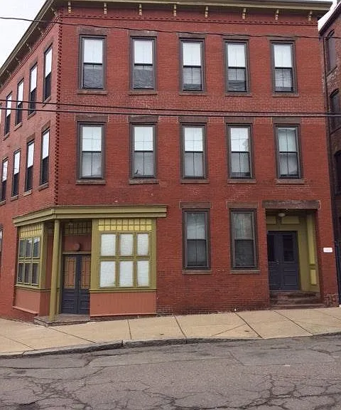 24 Beacon St #3 — Photo 1