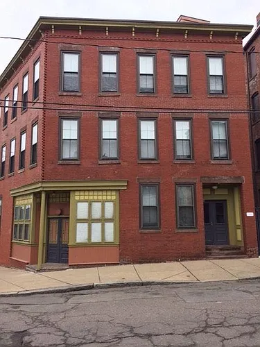 24 Beacon St #3 Photo 1