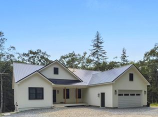 25 Eastwood Ct, Bristol, ME 04539