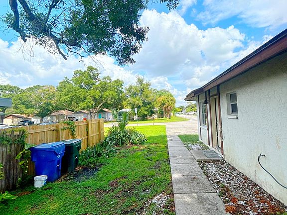 3rd image of 2078 Coral Way APT A