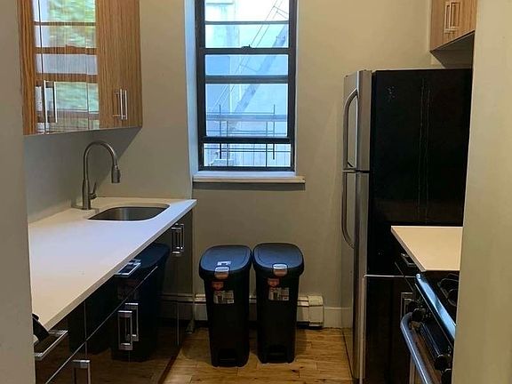 5th image of 1037 Bergen St #Ec2