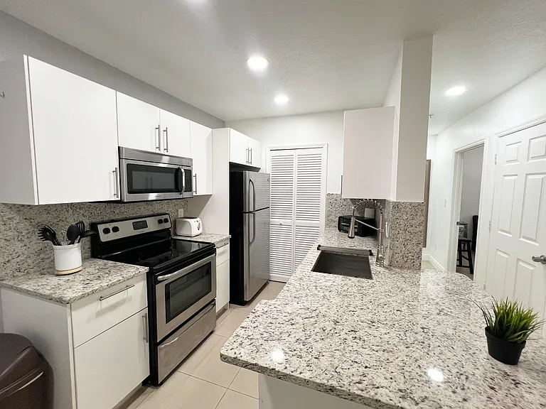 4360 S Kirkman Rd #211 — Photo 7
