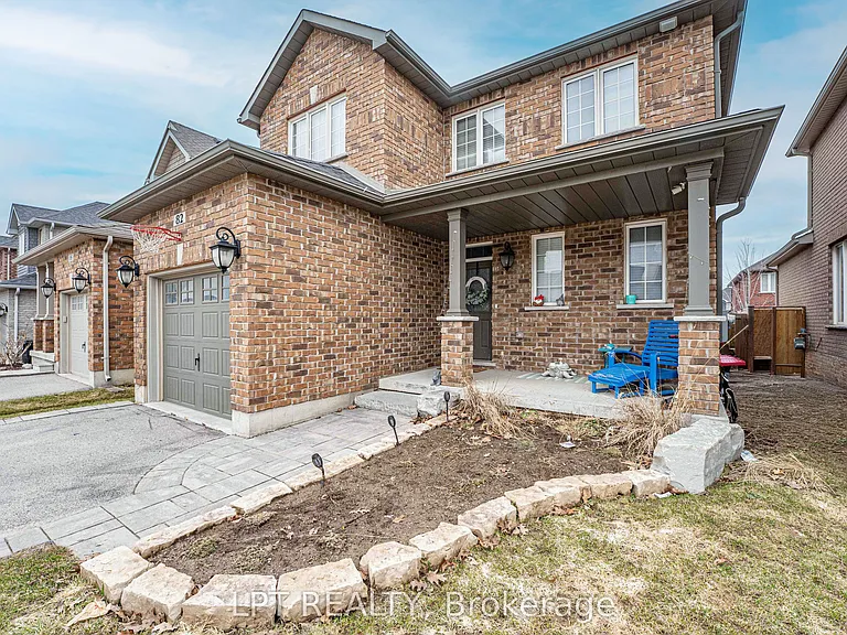 82 Nathan Cres — Photo 10