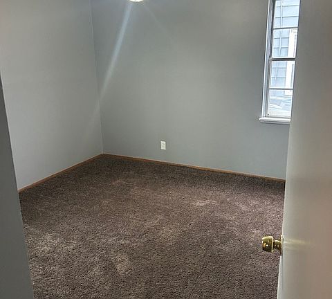 4th image of 19516 Fairway Ave