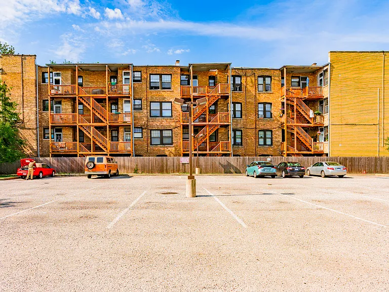 1221-31 W. Chase Ave — Photo 4