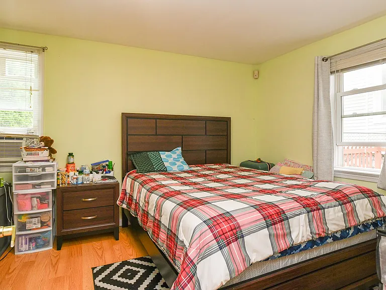 26 Charles St #1 — Photo 11