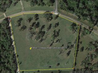 13 Bayou Rd, Lake Jackson, TX 77566