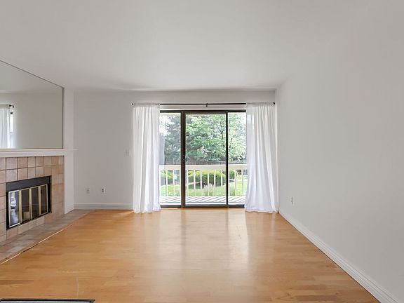 4th image of 40 S Boulder Cir APT 4025