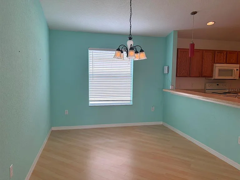 4921 NE 123rd Ln — Photo 7