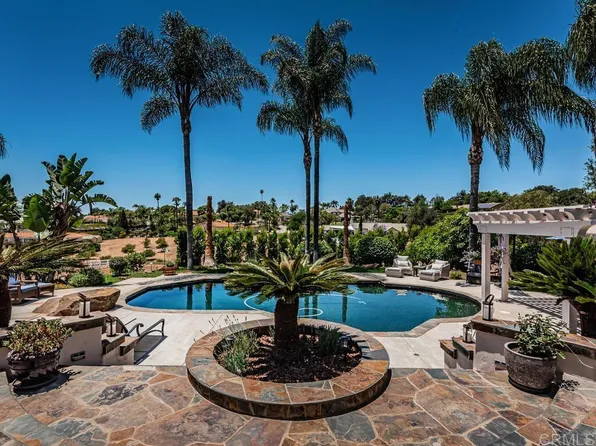 2089 Fuerte St, Fallbrook, CA 92028