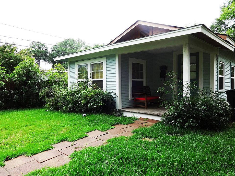 1st image of 3330 Thornhill Ave