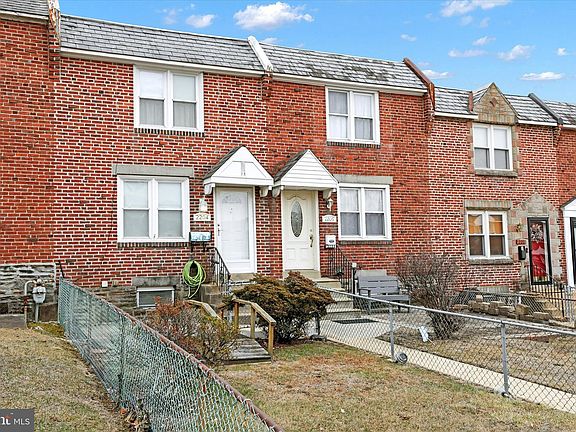 3rd image of 2204 Lynn Blvd