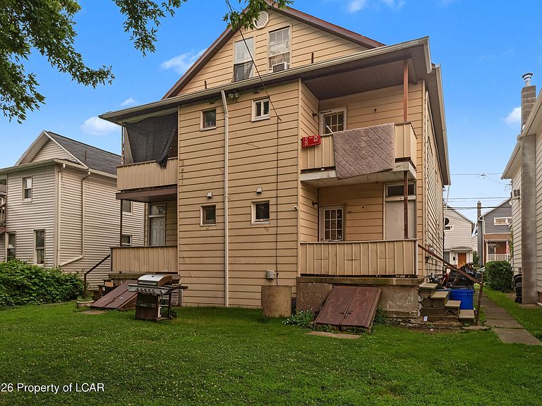 Listing photo 5