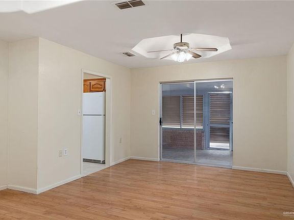 4th image of 300 N 41st St