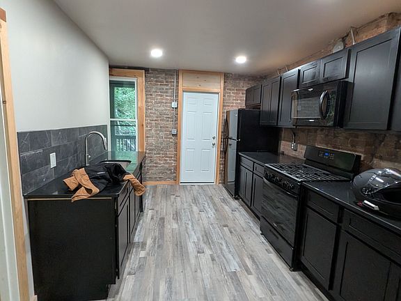 2nd image of 295 Congress St