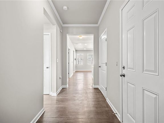 2nd image of 410 Rockview Dr