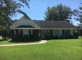105 W Maple Ave, Satsuma, AL 36572