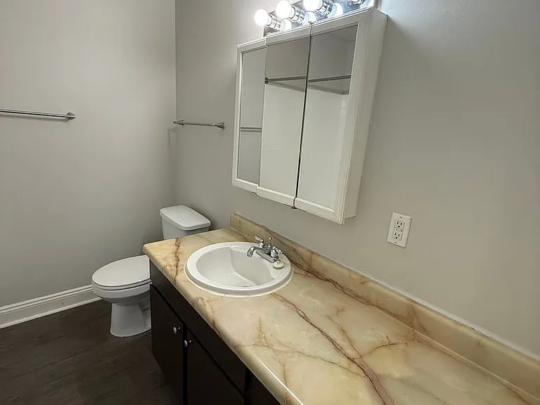 Foxfire West Apartments — Photo 104