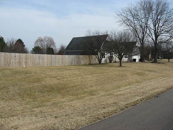 3rd image of 41W060 Dillonfield Dr