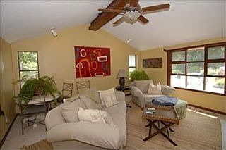 3rd image of 4205 Dogwood Ln