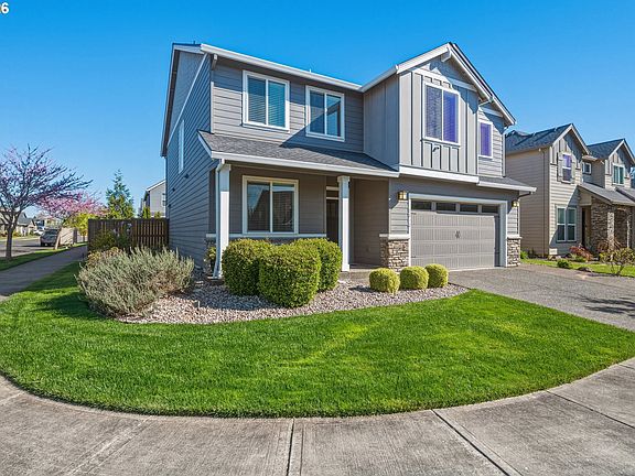 2nd image of 2212 SE 12th Ave