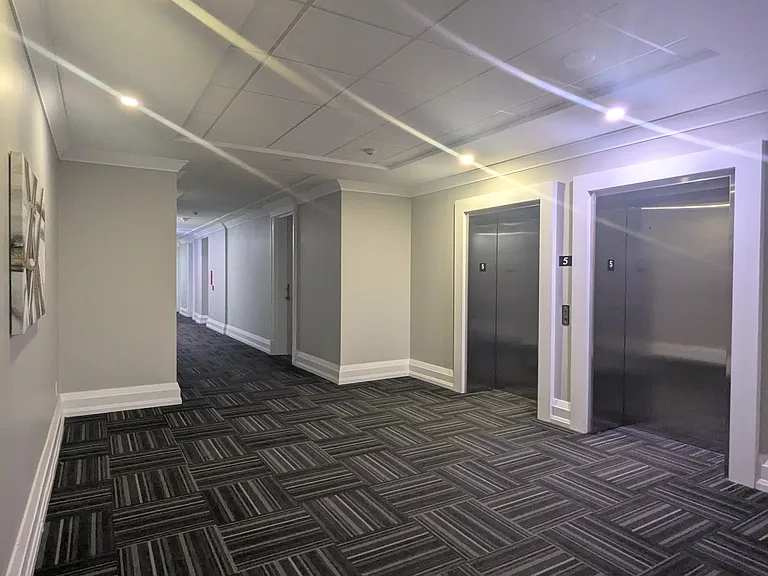 121 King St W — Photo 111