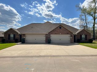 4055 Stonebridge Dr, Tyler, TX 75707