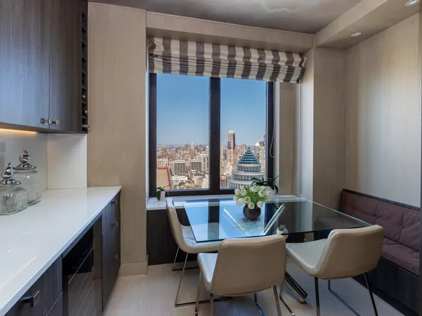 117 East 57th Street image 9 of 44