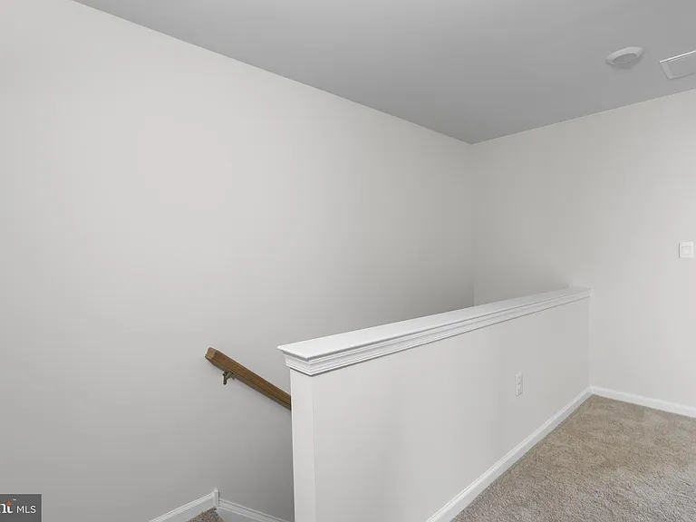 107 Clinton St — Photo 18