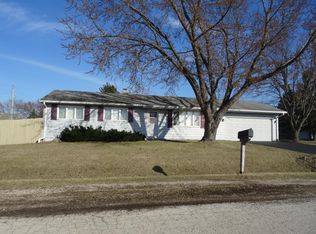 6110 Country Ln, Union, IL 60180