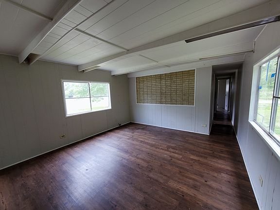 5th image of 640 E Olive St