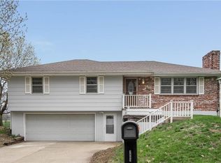 1809 Lion Rd, Saint Joseph, MO 64506