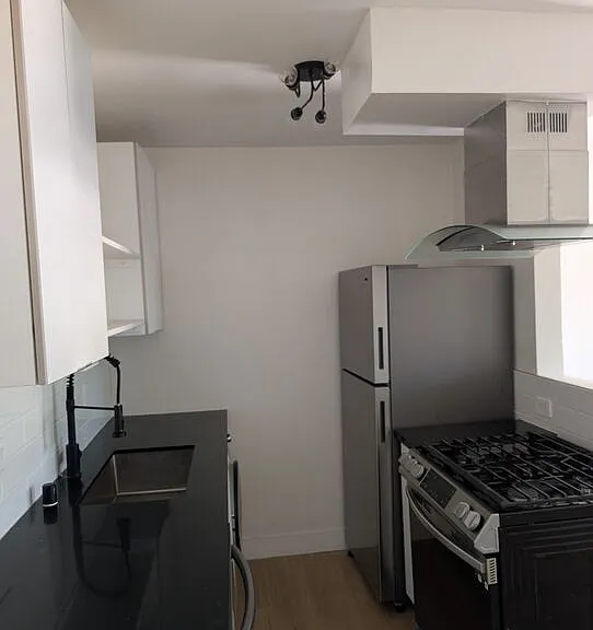 2626 Cloverfield Blvd #3 — Photo 2