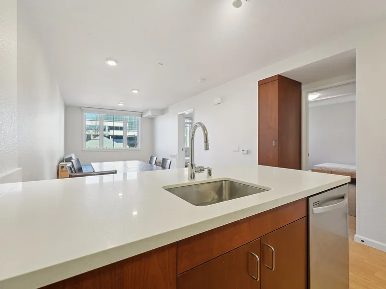 Addison Arts Apartments — Photo 106
