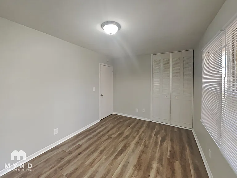 3672 Stanford Cir — Photo 6