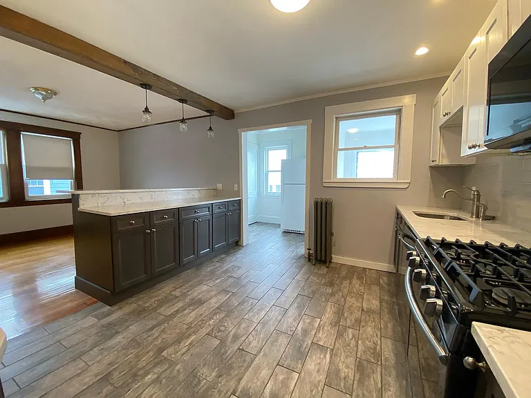 35 Glenmont Rd #2 — Photo 3