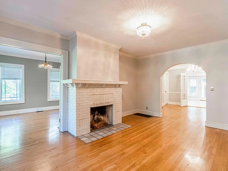 707 Cumberland Rd NE — Photo 4
