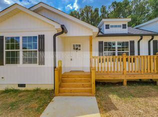 1133 Veterans Dr #B, Dalton, GA 30721