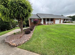 116 Forrest Hills Cir, King, NC 27021