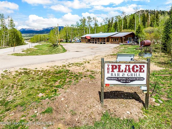 2nd image of 2000 State Highway 352