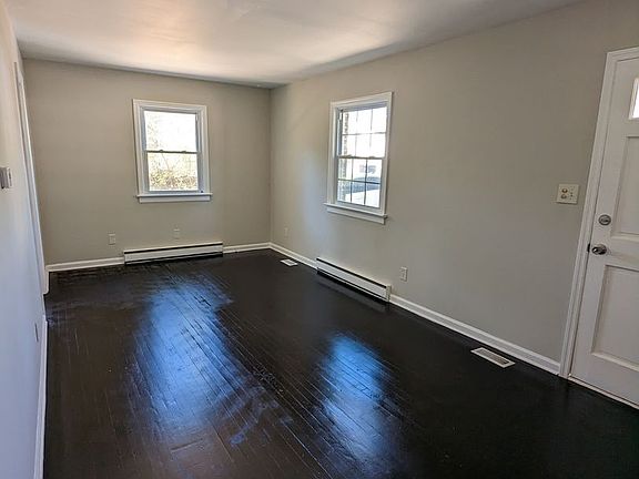 4th image of 313 Church St