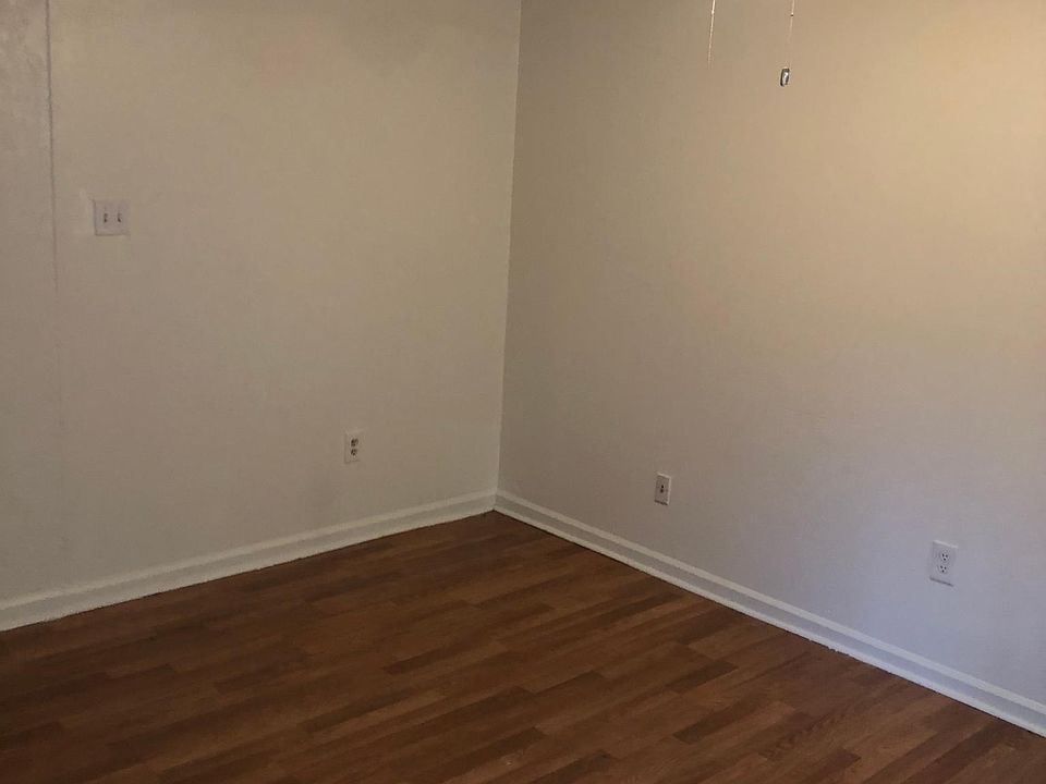 Upstairs loft bedroom